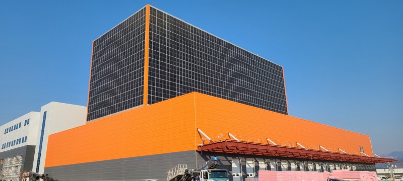 삼양식품 밀양공장 ‘건물 일체형 태양광 시스템’ 설치 완료