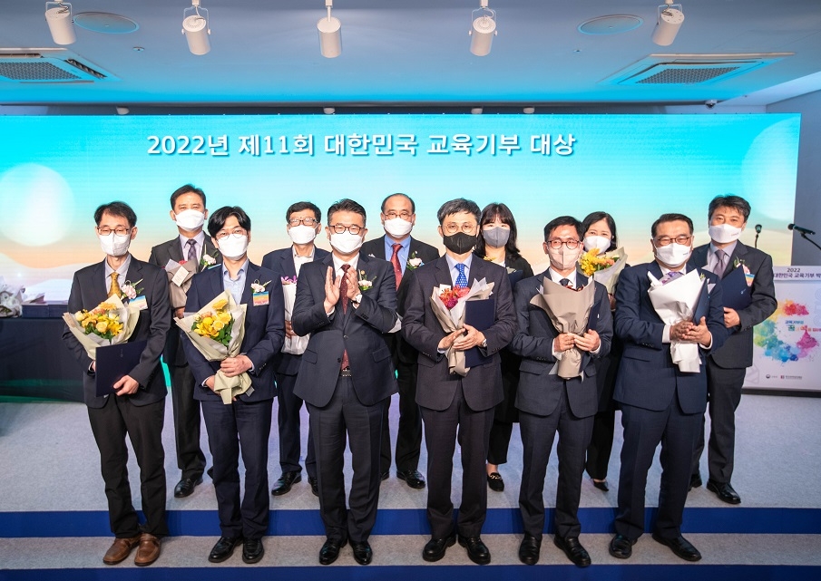 [IT이슈] CJ CGV, 2022 '교육기부 대상' 장관상 수상 外