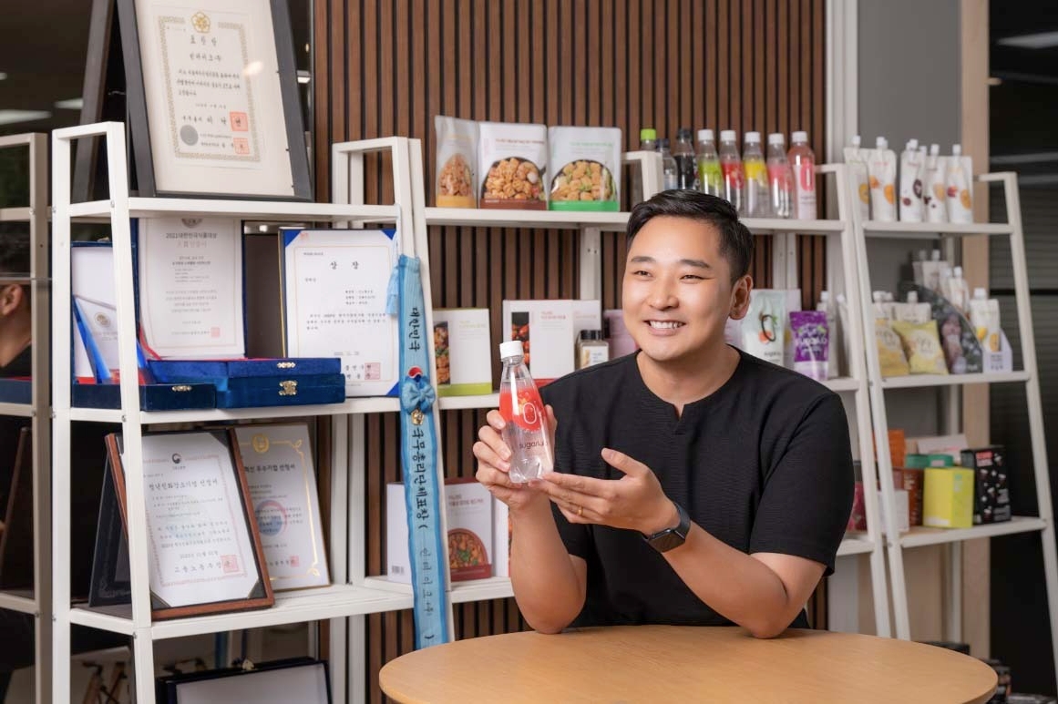 [생활경제 이슈] 쿠팡 로켓배송으로 고속성장 일군 젊은 식품 창업가 늘어난다 外
