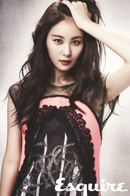 ▲손은서(사진=에스콰이어)