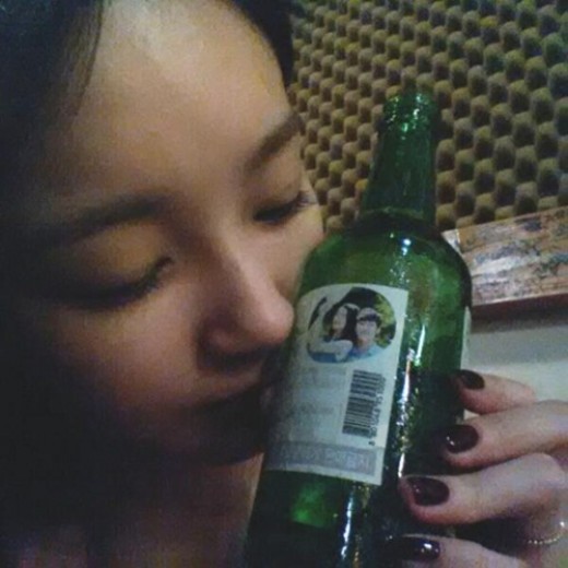 ▲강민경음주셀카(사진=강민경트위터)