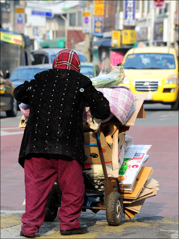 ▲노인빈곤율1위(자료사진=한경DB)
