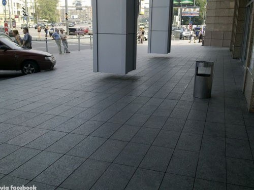 ▲공중에뜬기둥(사진=인터넷게시판)