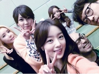 ▲조정치하림의두시인증샷(사진=전효성트위터)