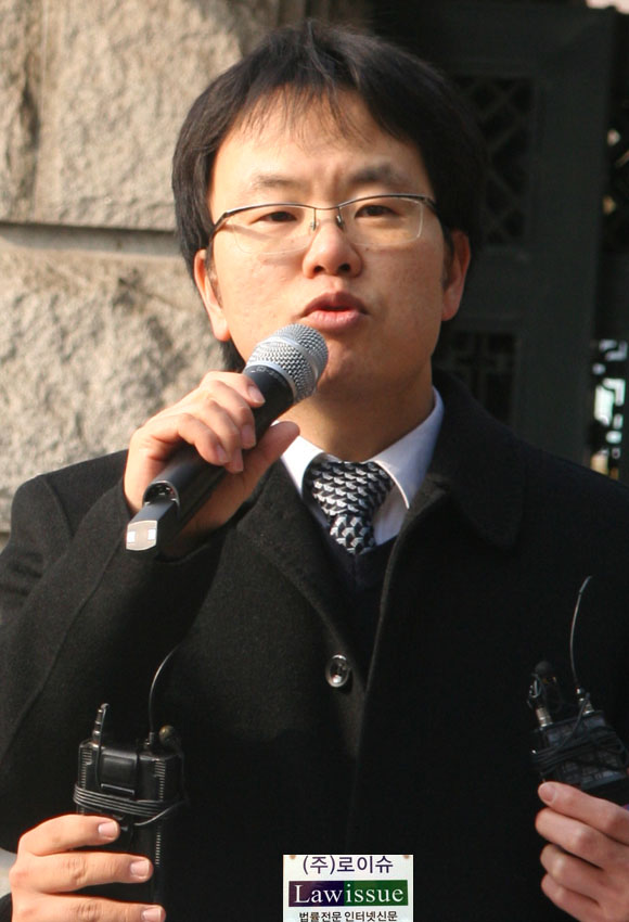 ▲유우성씨민변공동변호인단의김진형변호사
