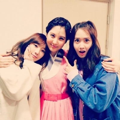 ▲태연윤아서현응원(사진=태연인스타그램)