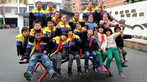 ▲한반에20명쌍둥이(사진=인터넷게시판)