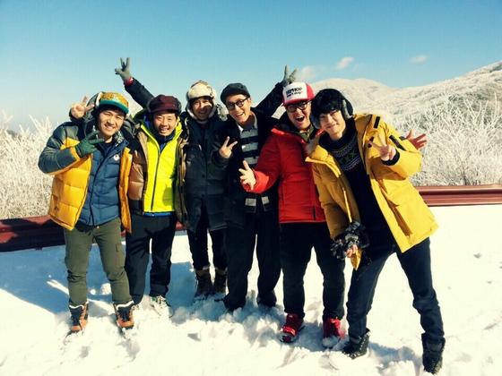 ▲1박2일단체사진공개(사진=데프콘트위터)