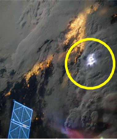 ▲우주에서본번개(사진=NASA)