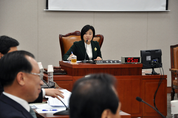 ▲국회법제사법위원회박영선위원장(사진=홈페이지)