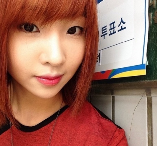 ▲공민지생애첫투표지방선거인증샷'투표하러왔습니다'(사진=공민지인스타그램)