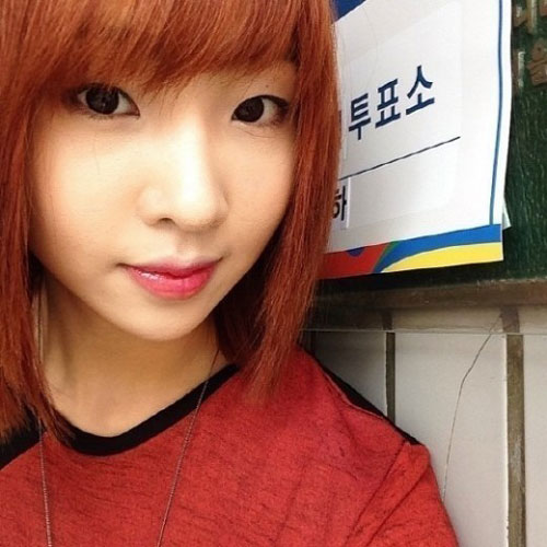 공민지 생애 첫 투표 '깜찍한 인증샷'