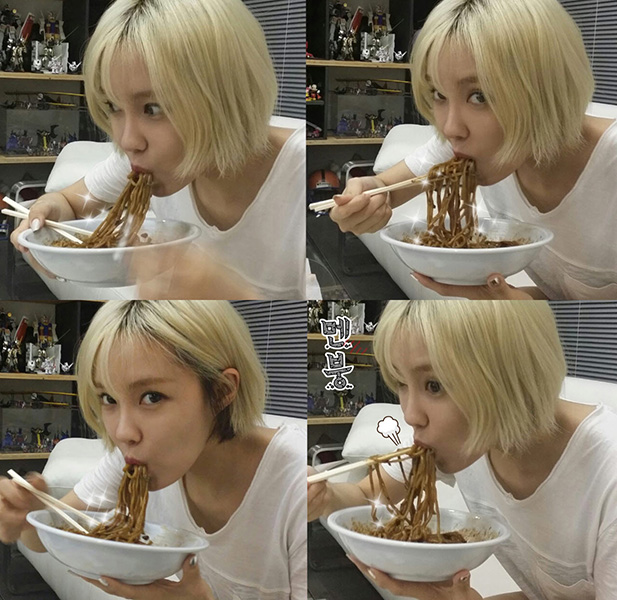 ▲효민먹방