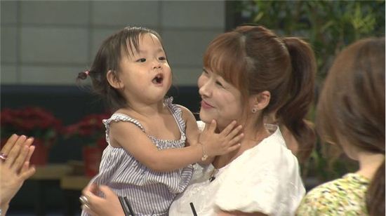 ▲현영딸(사진=CJE&M제공)