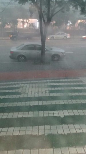 ▲부산날씨우박(사진=인터넷게시판)