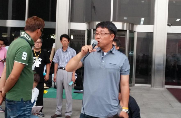 ▲기자회견을갖고있는유경근대변인(사진=서주호정의당서울시당사무처장)