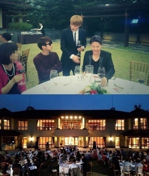 ▲공개된사진속에는서울에위치한쉐라톤워커힐호텔에서부모의고희연을열고있는김재중과같은JYJ의멤버김준수,박유천등의모습이함께공개됐다./김재중SNS