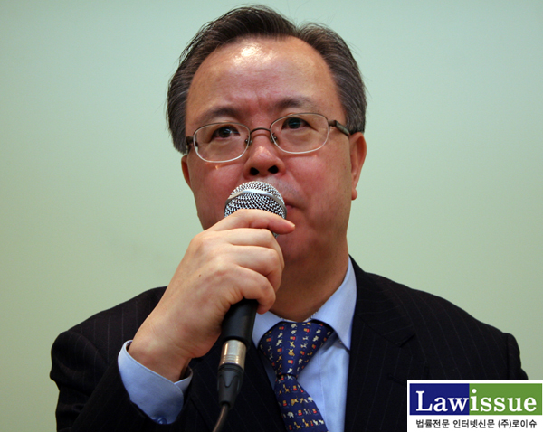 ▲민변부회장인이석범변호사