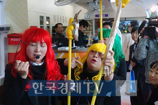 ▲정선아리랑열차특산물요정(촬영=윤은호기자)