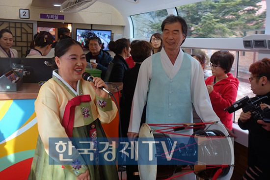 ▲정선아리랑열차특산물요정(촬영=윤은호기자)