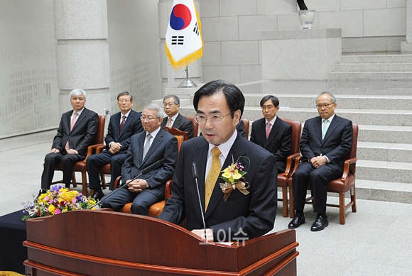 ▲법원행정처장을역임한차한성법원장이2014년3월3일퇴임했다(사진=대법원)