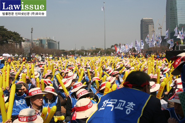 ▲공투본3월28일‘국민연금강화! 공무원연금개악저지!총력결의대회’