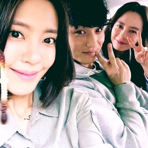 ▲변요한송지효이윤지