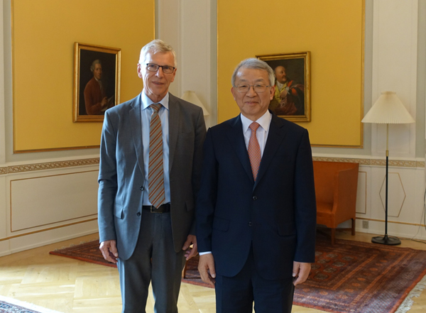 ▲폴쇠가드덴마크대법원장과양승태대법원장(사진=대법원)