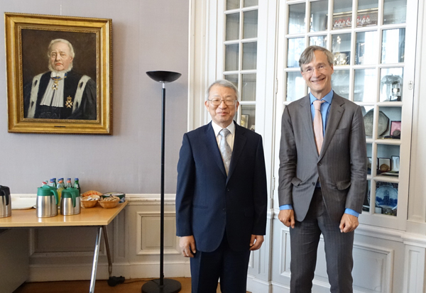 ▲양승태대법원장과마르틴페이터리스네덜란드대법원장(사진=대법원)