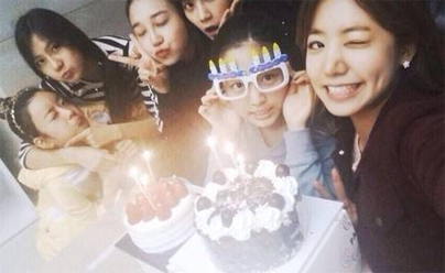 에이핑크 컴백, 손나은 생일파티 '빛나는 미모'