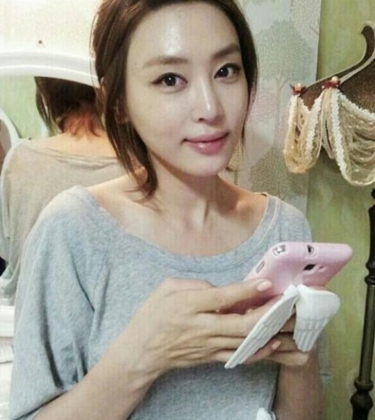 강예원, '매끈 꿀피부란 바로 이런 것!'