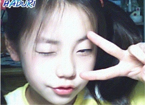 소희, 윙크에 브이까지...깜찍 애교 '눈길'