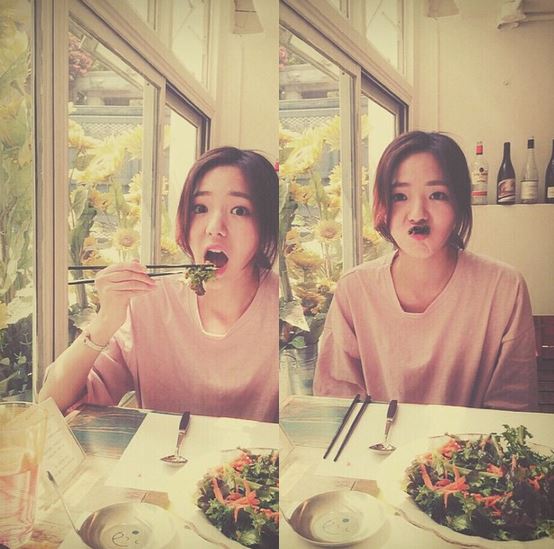 채수빈 '먹방' 인증샷, "이렇게 깜찍해도 돼?"