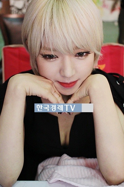 프라이머리 AOA 초아 입맞춤, 초아 아찔 훤히 보이네...