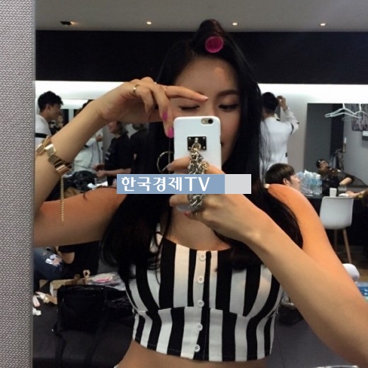 조정민, 음악중심 대기실 사진보니 '글래머 맞네'