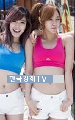 송지은, 11자 복근 뽐낸 비키니 보니