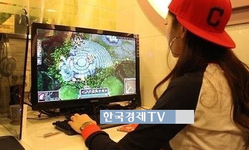 애플힙 예정화도 롤을? 볼륨감만큼 멋진 롤 실력