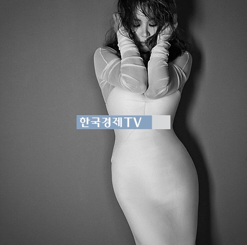 엄정화 엄태웅 소속사 결별… ‘초밀착 몸매가 훤히 드러난 섹시함’