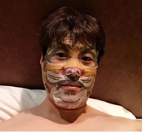 오세득 셰프, 호랑이 마스크 팩 코믹 사진 '깜놀'