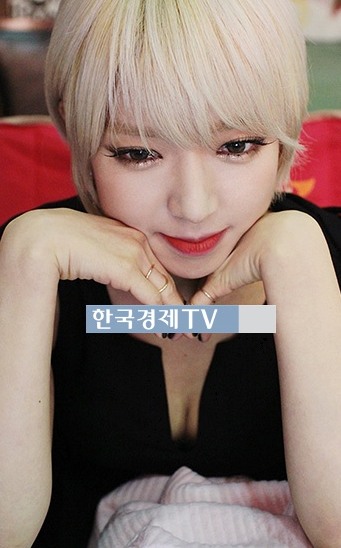 30대 인기 음악, AOA 초아 아찔 가슴골 시선고정