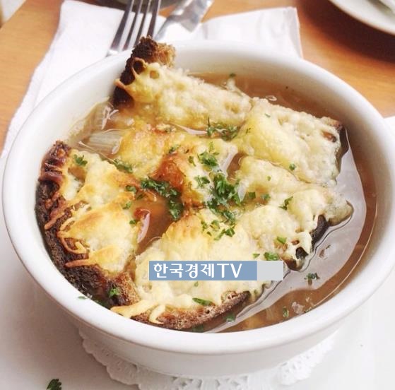 이성경이 자주 먹는 소울푸드 보니 '군침도네'