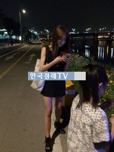 고추아가씨 여은, 밤에 짧은 치마 입은 모습 보니 '눈 둘 곳 어디?'