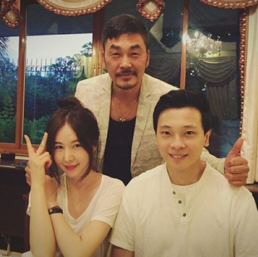 냉장고를 부탁해 김영호, 신주아 부부와 다정샷 '의외의 인맥'