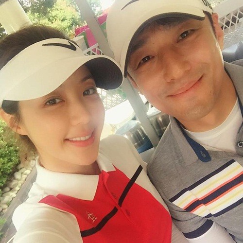 애인있어요 박한별, 지진희와 골프 인증샷...무슨 사이지? "즐거운 라운딩"