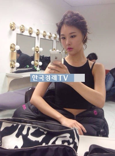 박은지, ‘보일 듯 말 듯 한 뼘 복근 과시’