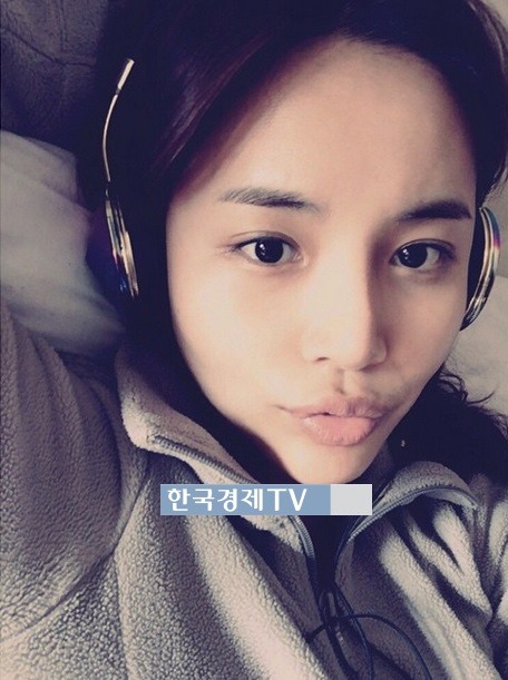 조정민, 민낯 셀카...무결점 피부 '눈길'
