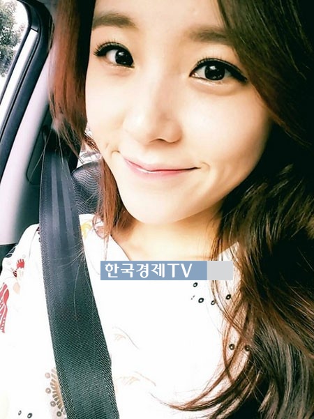 강민호와 결혼 신소연, ‘초근접 셀카 엿보니…무결점 피부 눈길’