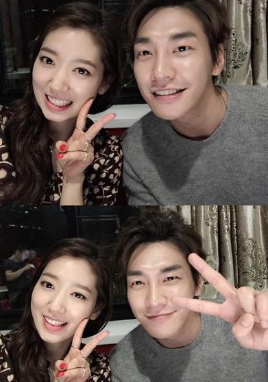 박신혜 옆 남자 누군가 했더니...'커플 케미' 훈훈