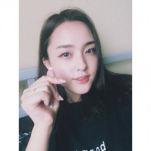 조윤경, '아빠를 부탁해' 막방 사진 속 하트포즈 '눈길'