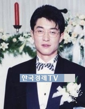 어쩌다 어른 김상중, ‘20년 전 엘리트 느낌 물씬’